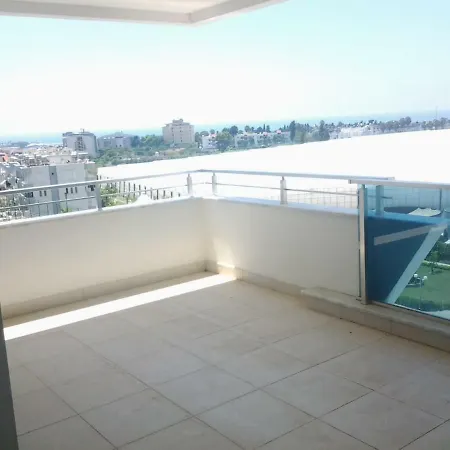 Flat Αλάνια